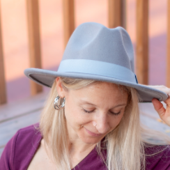 In-store pick up only: Felt Hat